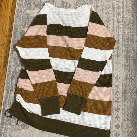Maurice’s waffle knit sweater - Picture 2 of 4